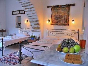 Politimi Studios Amorgos Bagian luar foto